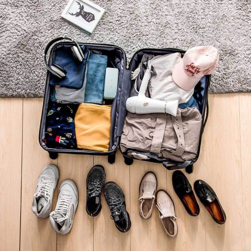 4 db-os merev falú bőrönd szett, 4 színben-piros