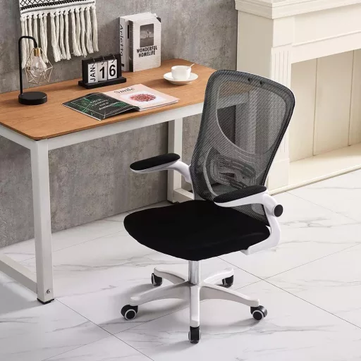 Ergonomikus irodai szék felhajtható könyöktámasszal fehér