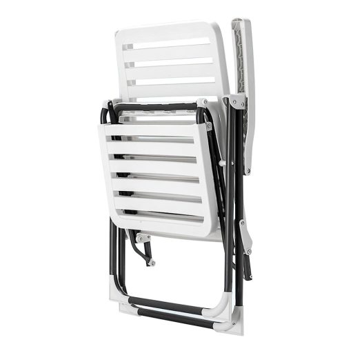 Összecsukható kerti szék lábtartóval