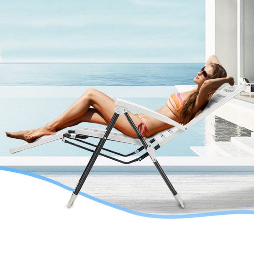 Összecsukható kerti szék lábtartóval