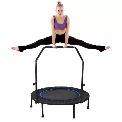 Fitnesz trambulin fogantyúval